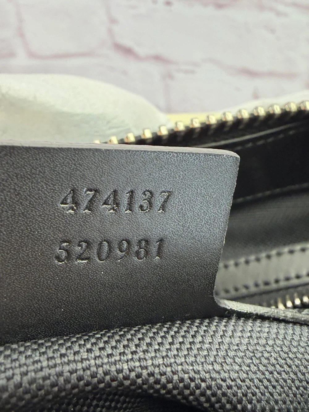 GUCCI Black GG Supreme Coated Canvas Flat Messenger Bag